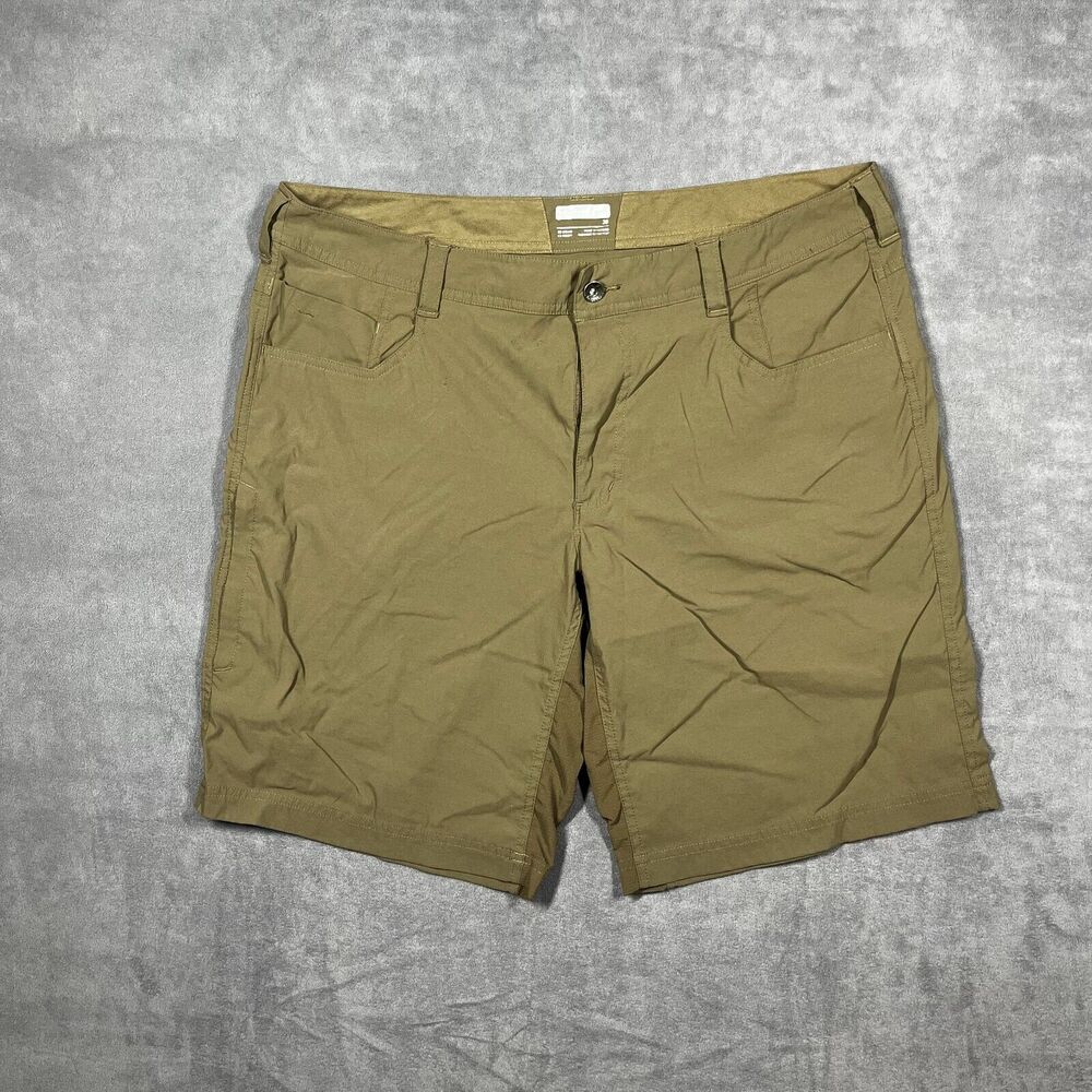 Marmot Shorts Men's 38 Olive Green Chino Flat Front 10" Inseam Hiking Outdoor